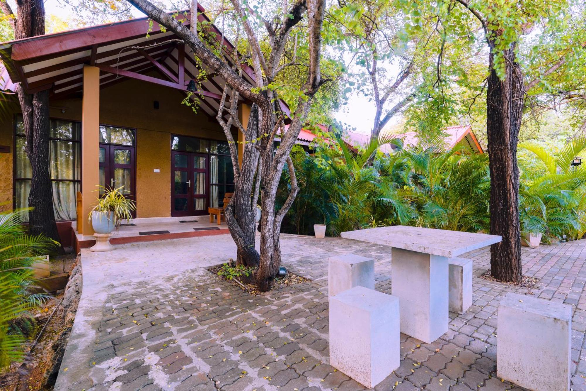 Safari Lodge Yala Катарагама Экстерьер фото